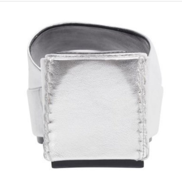 Marc Fisher New YAILYN Platform Slide Sandal Mule Leather Flatforms SILVER Women - Picture 2 of 13